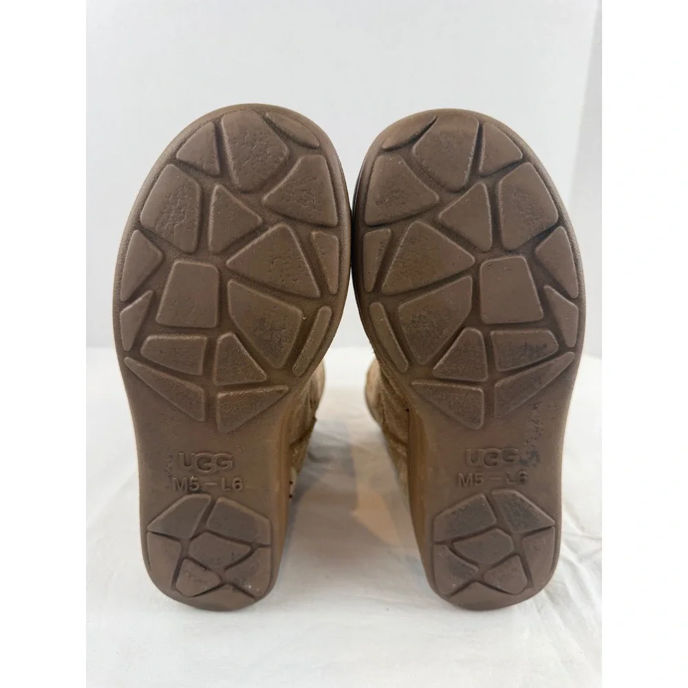 UGG Australia Classic Short Boots Chestnut Suede Shearling Lined M5‎ L6 Brown
